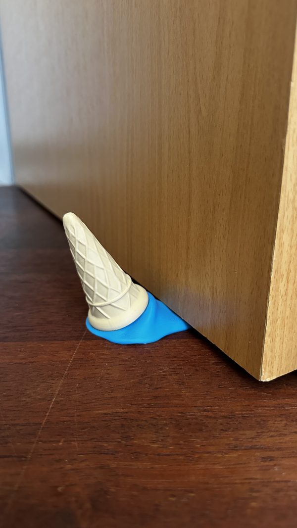 IMG_4474 3D Baskı Erimiş Dondurma Kapı Stoperi